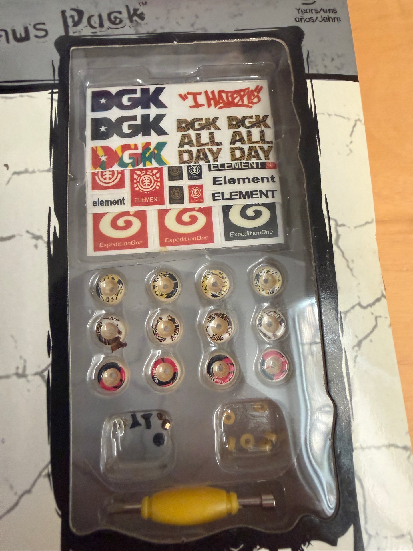 Tech Deck Skate Shop Bonus Pack – 96mm Element DGK | Vintage | Sealed