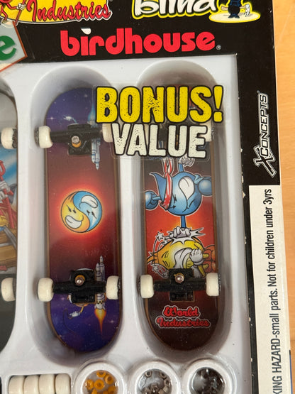 Vintage Tech Deck 96mm 4-Pack – Toys R Us Exclusive |World Industries Flame Boy | Sealed